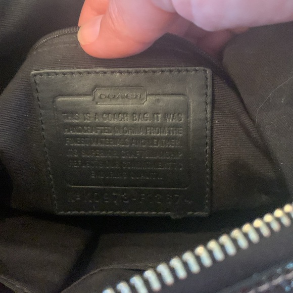 Coach purse. Great used condition - Picture 3 of 4